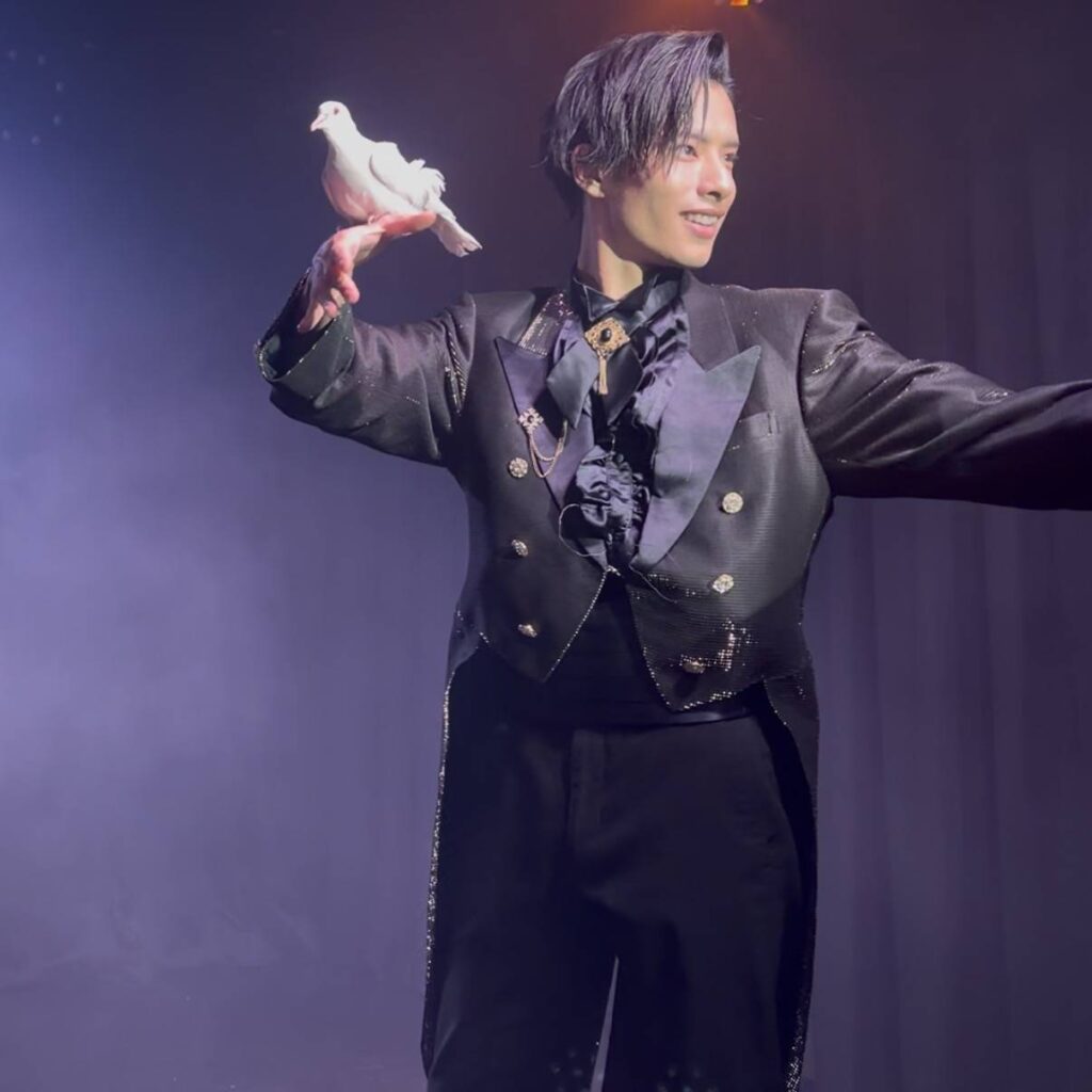マジシャン鳩だし