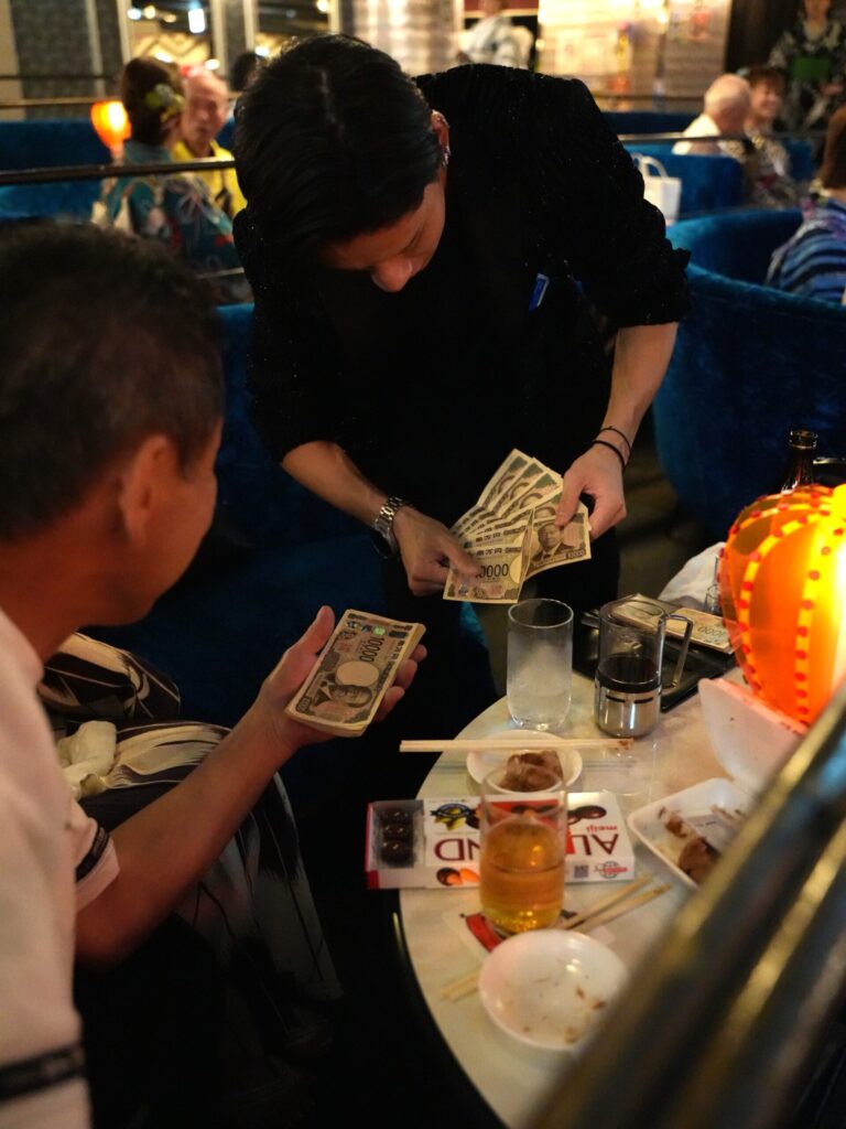 大阪出張マジシャン