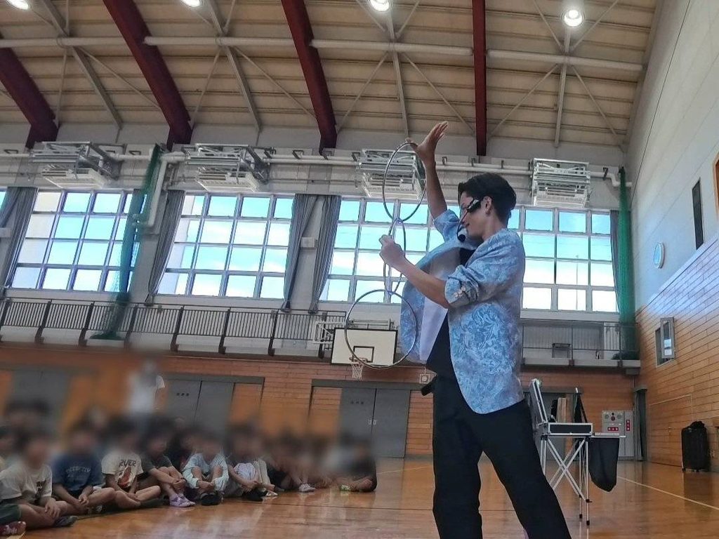 泉佐野マジシャン