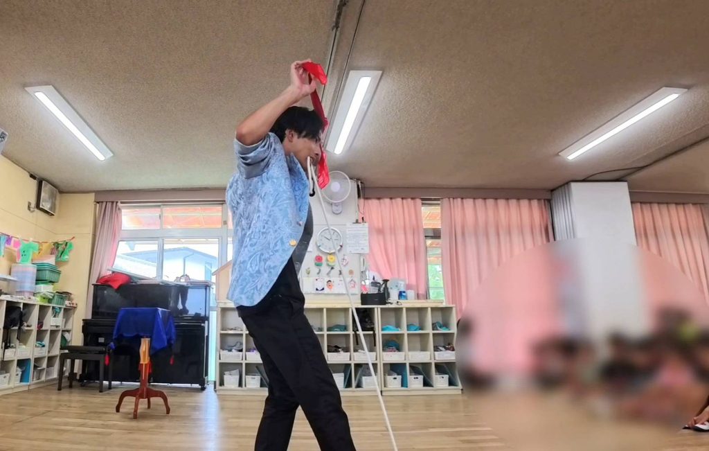 保育園マジシャン