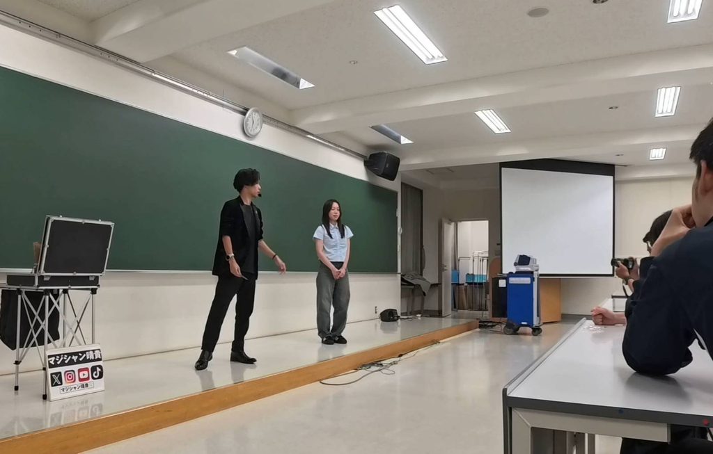 大阪マジシャン